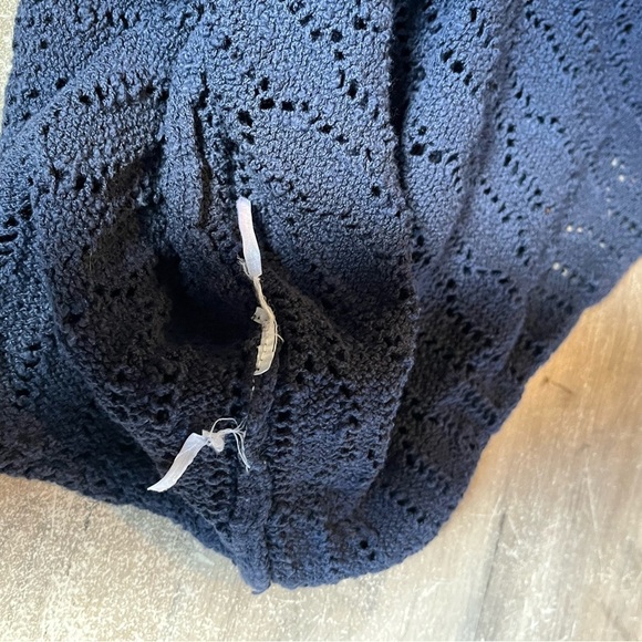 Jones New York Sport Navy Blue Knit Scoop Neck Top Large Petite - Picture 9 of 9